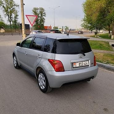 ист машина: Toyota Ist: 2003 г., 1.5 л, Автомат, Бензин, Хэтчбэк — 3