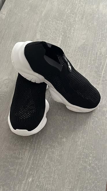 nike tech flece: Кроссовки уни размер 40 новые Подойдут на сменку и для занятия — 1