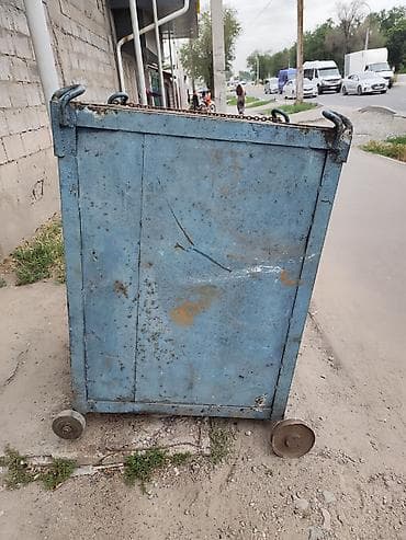 индюки суточные: Продаю сейф — 1