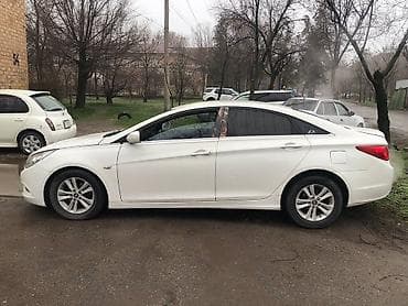 x treil: Hyundai Sonata: 2010 г., Автомат, Бензин, Седан — 3