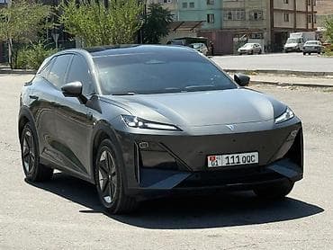 byd leopard 8: Changan : 2025 г., 1.5 л, Автомат, Электромобиль, Кроссовер — 1