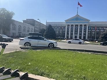 Продажа авто: Kia K5: 2017 г., 2 л, Гибрид, Седан — 6