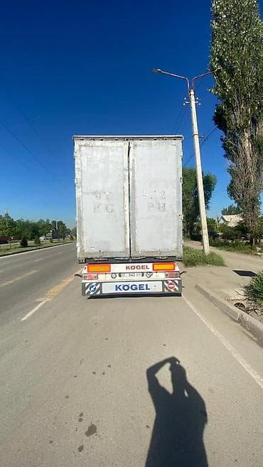 audi a4 2004: Тягач, Volvo, 2005 г., Тентованный — 4