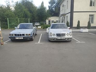 решетка g30: BMW 5 series: 1990 г., 2 л, Седан — 5