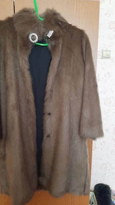 Шуба из не натурального меха, в живую не отличишь от натурального меха