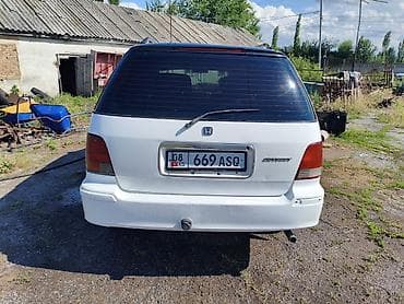 2 8: Honda Odyssey: 1997 г., 2.3 л, Автомат, Газ, Минивэн — 3