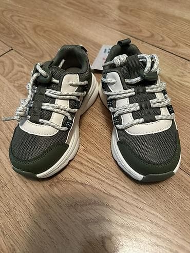 Балдардын башка кийимдери: Детские кроссовки BOBDOG. Новый, стильные и легкие в носке, в — 1