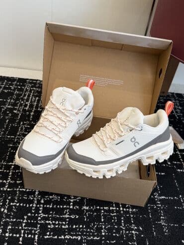 таблица размеров мужской одежды разных стран: Кроссовки On Cloudrock Модель треккингового/городского типа с — 7