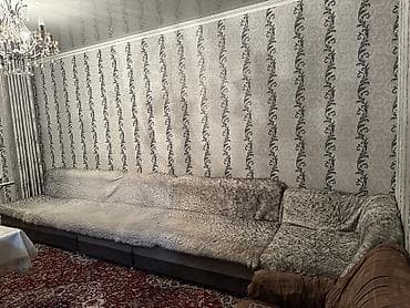 диван кымбат: Бурчу бар диван, Жастыктар менен — 1