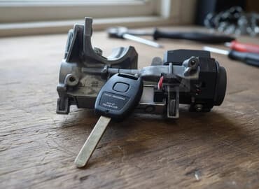 стойка домкрат: Ремонт замков зажигания #замок заклинил #замена замкаРемонт замков — 1