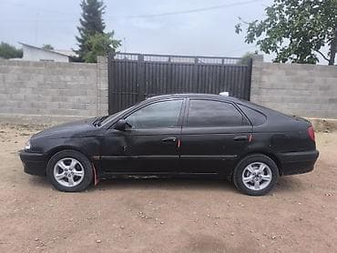 Транспорт: Toyota Avensis: 2000 г., 1.8 л, Механика, Бензин, Лифтбек — 8