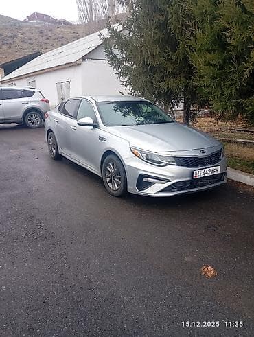 Продажа авто: Kia Optima: 2019 г., Бензин, Седан — 2