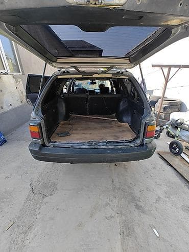 машина volkswagen: Volkswagen Passat Variant: 1989 г., Универсал — 9