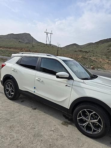 кроссовер авто: Ssangyong Korando: 2021 г., 1.5 л, Автомат, Бензин, Кроссовер — 6