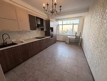 Батирлер: 3 бөлмө, 92 м², 4-мкр Элитка, 5 кабат, Жаңы ремонт — 4