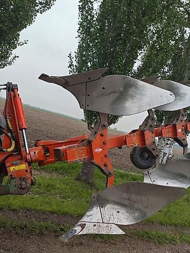 плуг переветыш: Плуг оборотный Kuhn Vari-Master 180 - Навесной, для тракторов с — 1