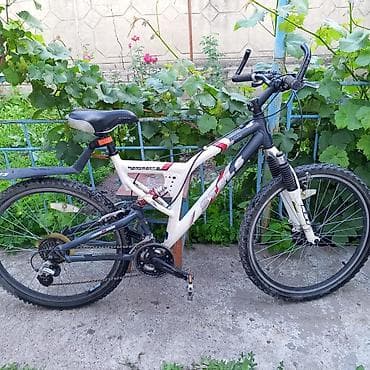 титан 13р: Продам б/ у профессиональный горный велосипед. 17000 сом. все — 2