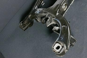 х5: Задняя балка на BMW x5 E70 В отличном состоянии, предоставляется — 4