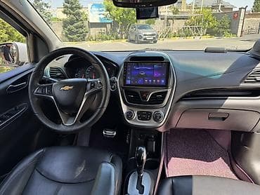 mazda cronos: Chevrolet Spark: 2016 г., 1 л, Автомат, Бензин, Хэтчбэк — 5