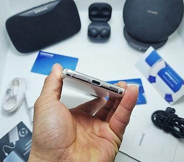 продажа телефоны: Samsung Galaxy S21, Б/у, 256 ГБ, цвет - Белый, 1 SIM, eSIM — 4