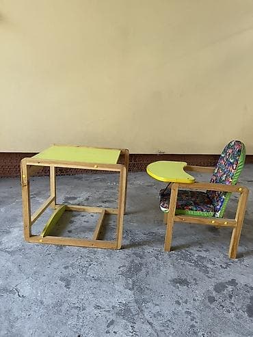 Детский мир: Детский комплект «стол + кресло с парто́й-столиком» - Материал — 3