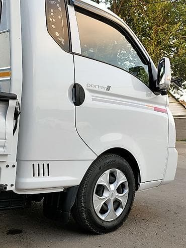 самые дешёвые машина: Hyundai Porter: 2020 г., 2.5 л, Типтроник, Дизель, Пикап — 6