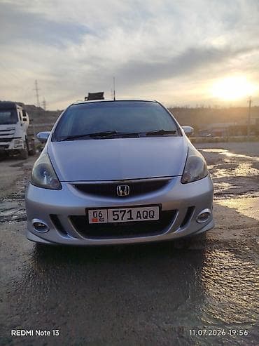 x5 2017: Honda Fit: 2003 г., 1.3 л, Автомат, Бензин, Хэтчбэк — 3