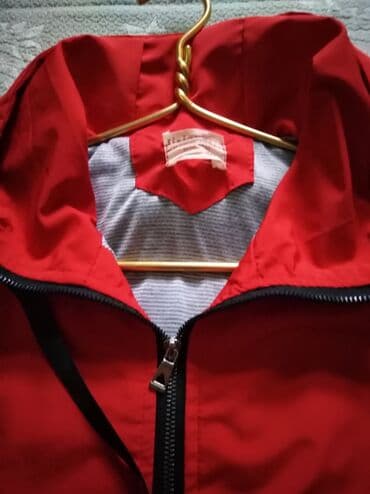 спортивный шорты: Качественная ветровка в отличном состоянии. Хороший глубокий капюшон — 1