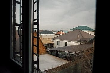 кут дом: 🏡 Продаётся двухэтажный ПСО дом в Биримдик-Кут 📍 Участок: 4 сотки 📐 — 3