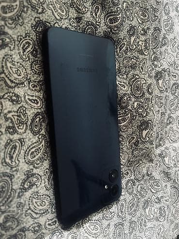 samsung galaxy 26: Samsung Galaxy A05, 128 ГБ, цвет - Черный — 2