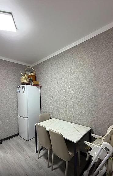 нарын там: Продаётся уютная 1-комнатная квартира, 43 м² 📍 г. Бишкек, ул. Нарын — 5