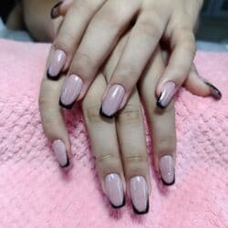 сколько стоит обучение на мастера маникюра: Выравнивание, Дизайн, Наращивание ногтей, Маникюр, Одноразовые расходные материалы, Требуются модели — 12