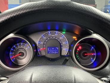 ситирим хонда: Honda Fit: 2011 г., 1.5 л, Автомат, Бензин, Хэтчбэк — 10