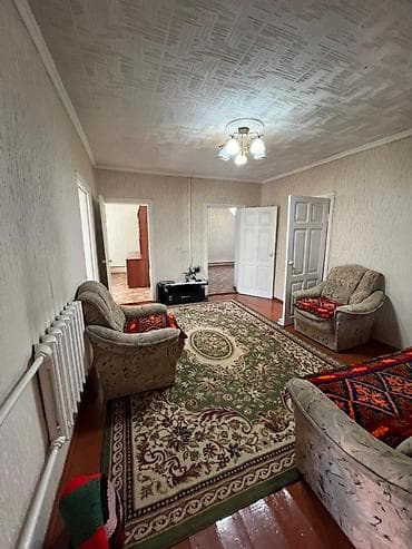 Дома: 🏡 Срочно продается дом в ж/м Ала-Тоо-2! ✅ 5-комнатный дом ✅ Участок — — 5