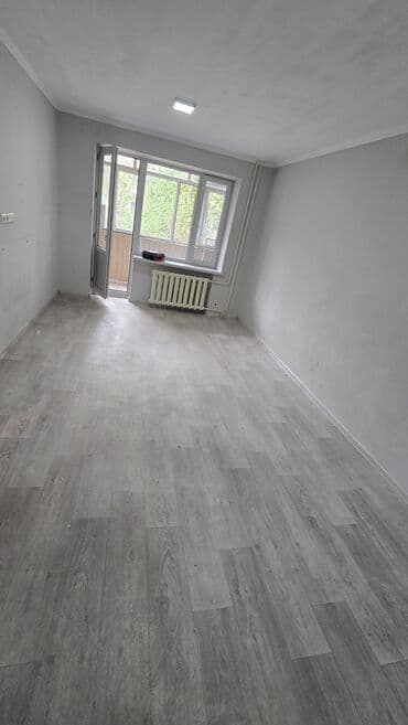 Комнаты: 20 м², Без мебели — 3