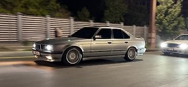 света музука: BMW 5 series: 1989 г., 2.8 л, Механика, Бензин, Седан — 1