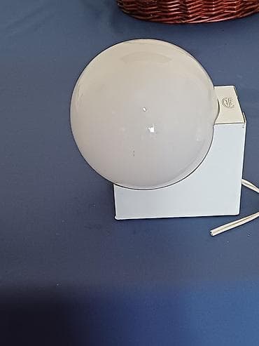 Жарык кылуу: Плафоны и настенный светильник В комплекте: - 3 стеклянных плафона из — 3