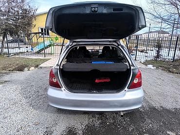 smart fortwo: Honda Civic: 2001 г., 1.4 л, Механика, Бензин, Хэтчбэк — 2