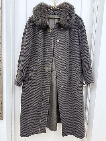 Жеке буюмдар: Пальто
52-54 размер — 1