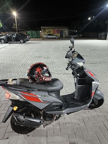 скуттер: Тип скутера Yamaha, 125 куб. см, Бензин, Б/у — 2