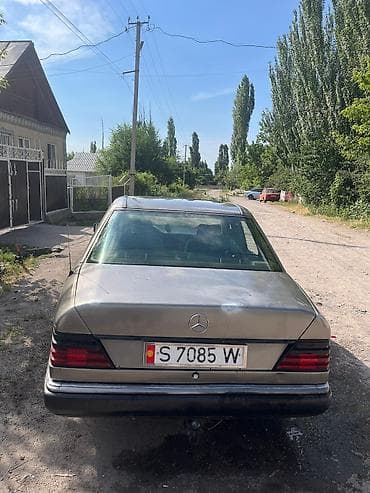 классика мото: Mercedes-Benz W124: 1992 г., 2.3 л, Механика, Бензин, Седан — 5