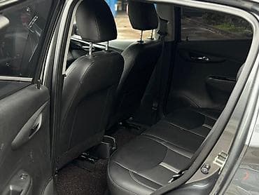 нива шевроле: Chevrolet Spark: 2019 г., Бензин, Хэтчбэк — 3