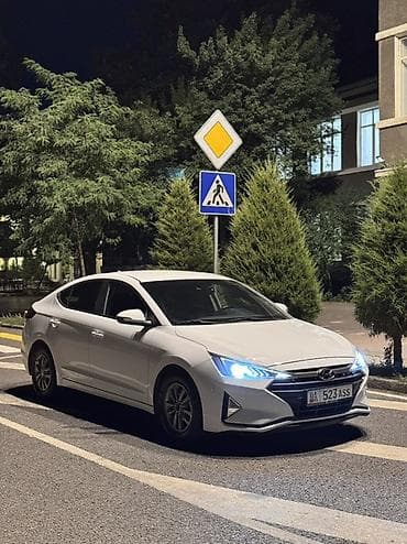 Hyundai Avante: 2019 г., 1.6 л, Автомат, Газ, Седан at lalafo.kg Hyundai Avante: 2019 г., 1.6 л, Автомат, Газ, Седан
