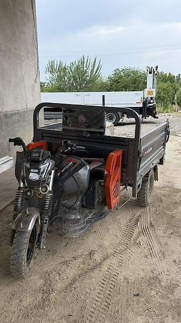 Легкий грузовик