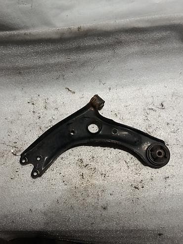 тибурон тускани: Передний правый рычаг Hyundai 2017 г., Оригинал — 1