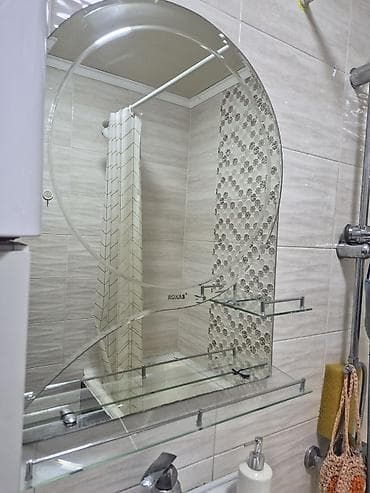 Зеркало для ванной с полками RONAS - Форма: круглоев хорошем