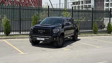 Toyota Тундра: 2021 г., 5.7 л, Автомат, Газ, Пикап — 1