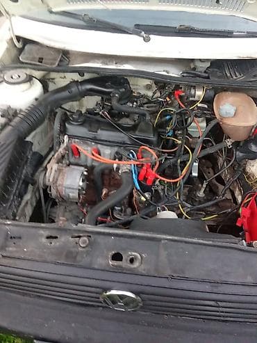 spark premier: Volkswagen Golf: 1988 г., Механика, Бензин, Хэтчбэк — 7