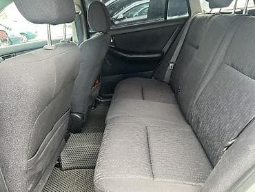 полик на машина: Toyota Corolla: 2002 г., 1.6 л, Автомат, Бензин, Универсал — 7
