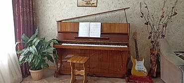 коллекционные фигурки: Пианино немецкое Ronisch(вертикальное),в отличном состоянии — 1